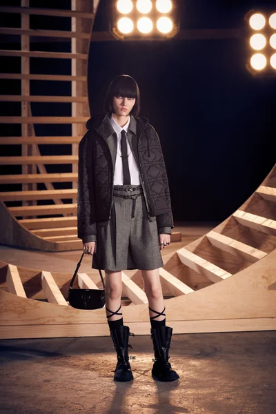 Look 26